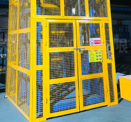 郑州货梯可以安装在室外吗